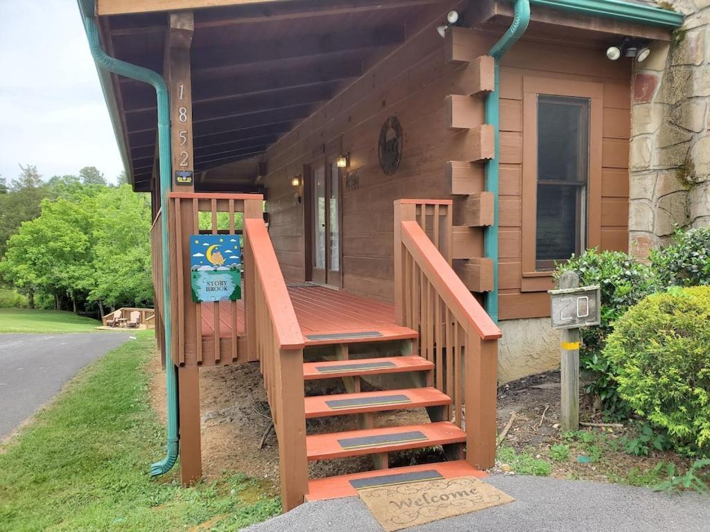 Story Brook: Beautiful True Log Cabin! Close To Dollywood, State Park, And More! Sevierville Exterior foto